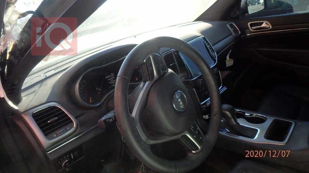 جيب جراند شيروكي